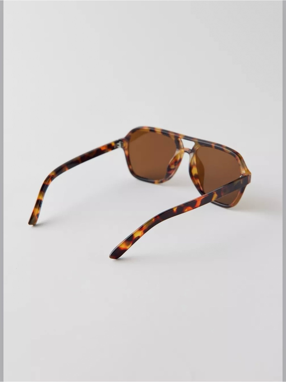 Urban Outfitters essential aviator Tortoiseshell Brown Sunglasses - Picture 7 of 16